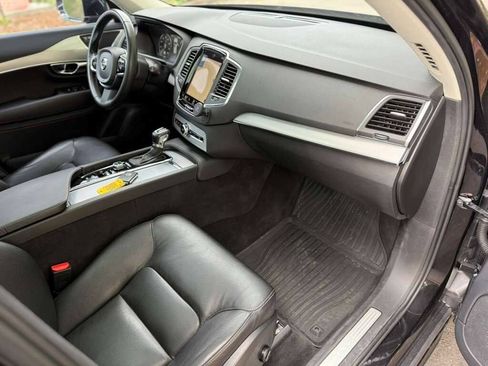 Used 2017 Volvo XC90 T6 Momentum w/ Vision Package AWD/4WD image 19