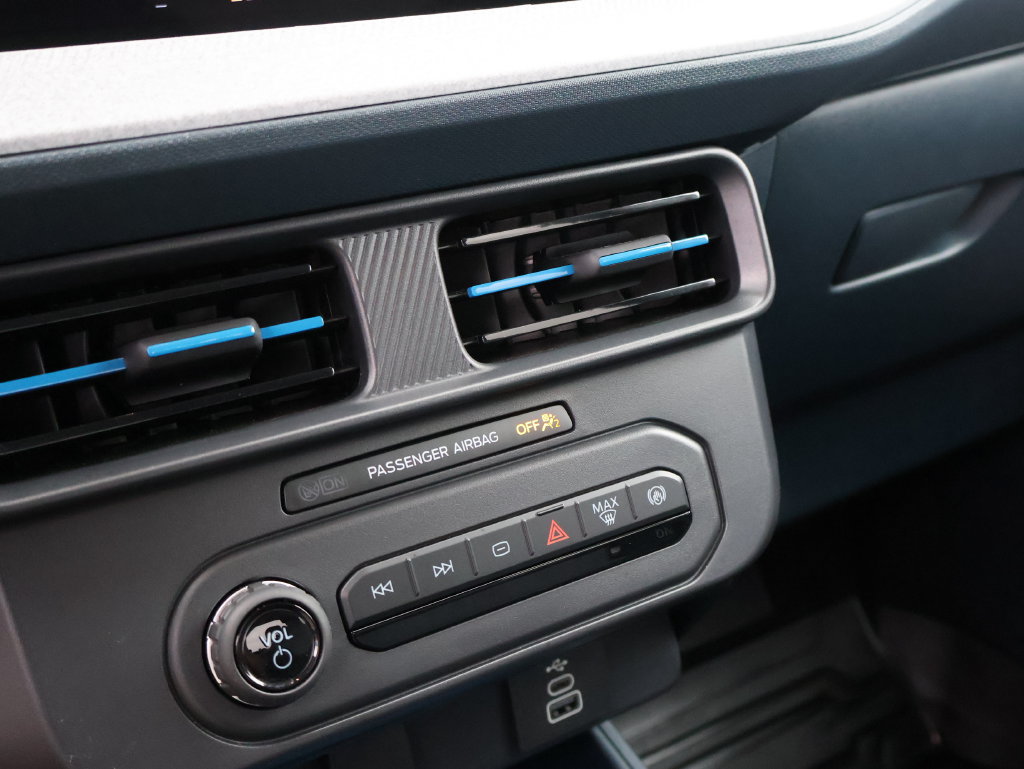 Used 2025 Ford Maverick XLT w/ XLT Luxury Package FWD image 31