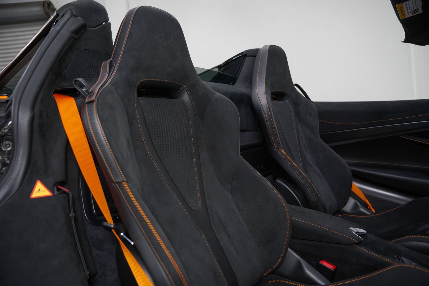 Used 2024 McLaren 750S Spider RWD image 28