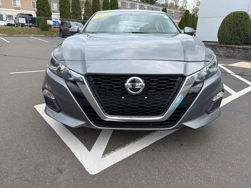 Used 2020 Nissan Altima 2.5 S FWD image 2