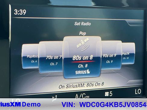 Used 2018 Mercedes-Benz GLC 300 4MATIC image 34