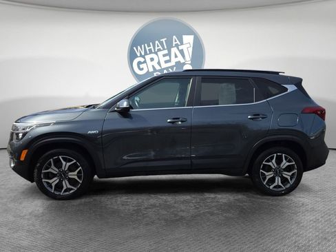 Used 2023 Kia Seltos EX image 7