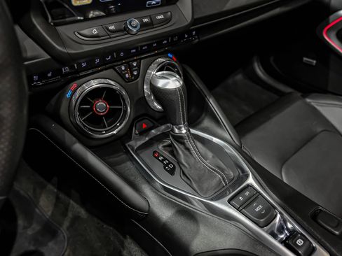 Used 2018 Chevrolet Camaro LT RWD image 23