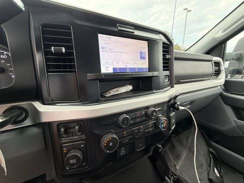 Used 2025 Ford F350 XLT w/ Snow Plow Prep Package AWD/4WD image 9
