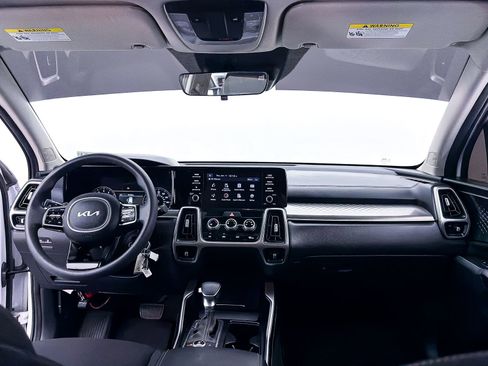 Used 2022 Kia Sorento LX AWD/4WD image 25
