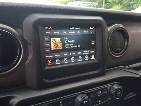 Certified 2021 Jeep Wrangler Unlimited Sport image 28