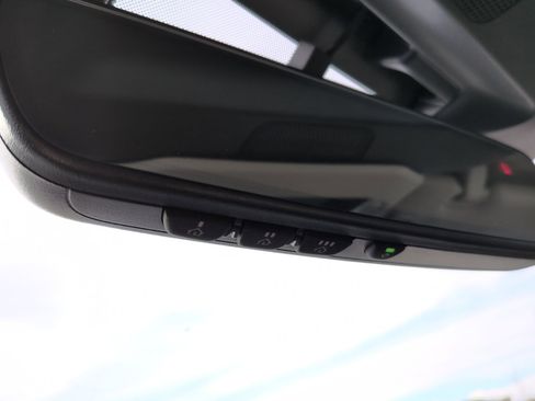 Used 2024 Subaru Forester Premium image 32