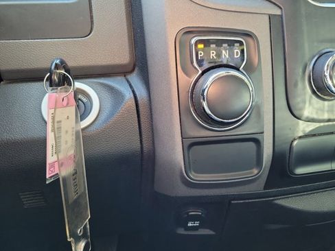 Used 2017 RAM 1500 Express w/ Express Value Package image 30