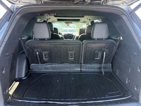 Used 2023 Chevrolet Traverse RS w/ LPO, Floor Liner Package AWD/4WD image 20