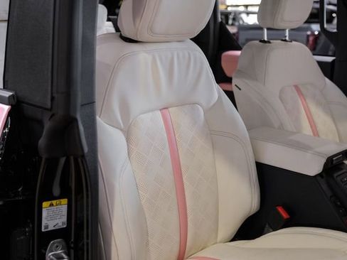 Used 2025 Ford Bronco Heritage Edition image 64