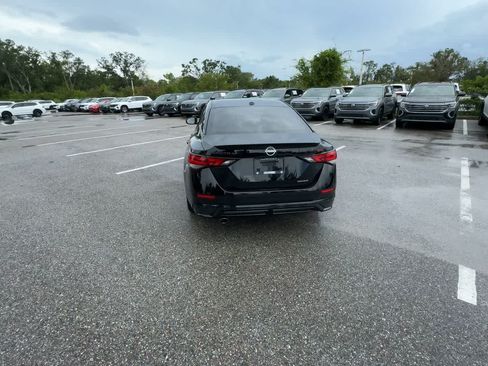 Used 2025 Nissan Sentra SR w/ Midnight Edition FWD image 7
