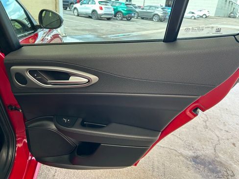 New 2025 Alfa Romeo Giulia w/ Driving Assist Package image 15
