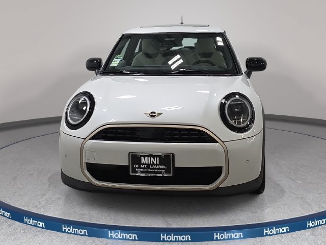 Used 2026 MINI Cooper 2-Door Hardtop FWD image 3