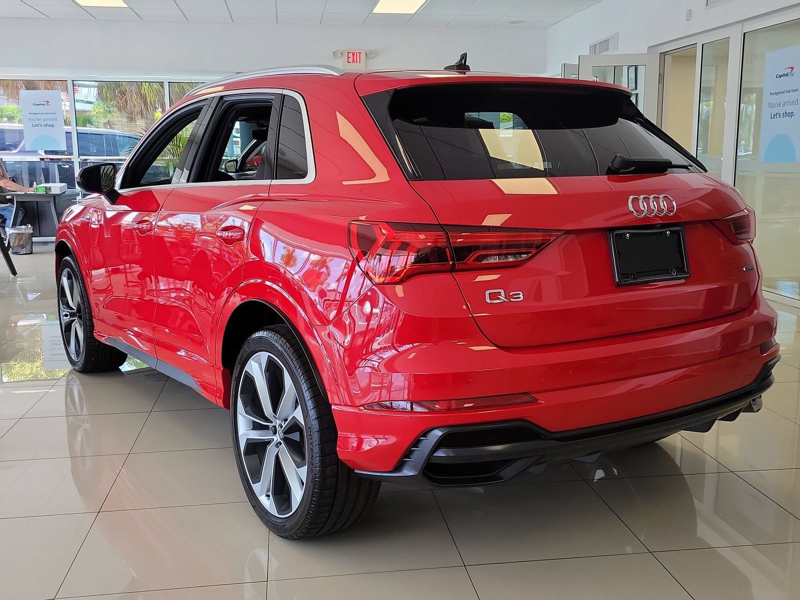Used 2020 Audi Q3 2.0T Premium Plus AWD/4WD image 6