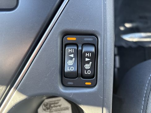 Used 2025 Subaru Crosstrek 2.0i Premium image 27