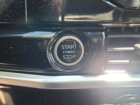 Used 2023 Nissan Pathfinder SL FWD image 24