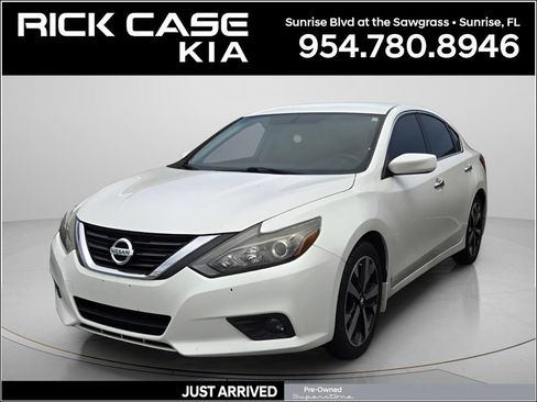 Used 2018 Nissan Altima 2.5 SR FWD image 1