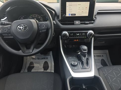 Certified 2025 Toyota RAV4 XLE AWD/4WD image 20