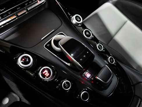 Used 2017 Mercedes-Benz AMG GT Coupe image 41