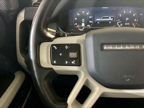 Used 2021 Land Rover Defender 110 image 23