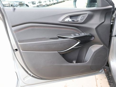 New 2026 Chevrolet Trax RS w/ Sunroof Package image 11