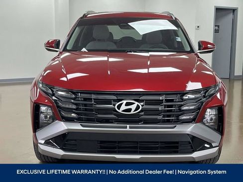 Used 2025 Hyundai Tucson SEL FWD image 2