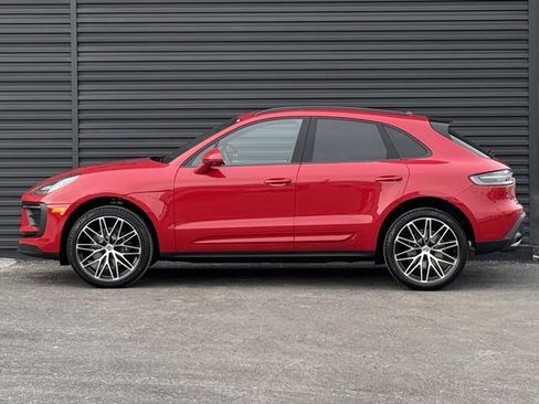 New 2026 Porsche Macan image 2