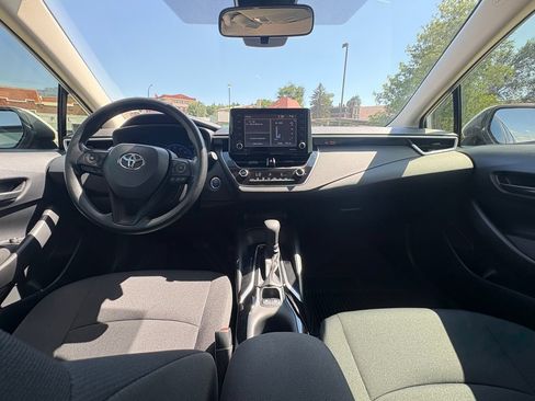 Used 2022 Toyota Corolla LE FWD image 21