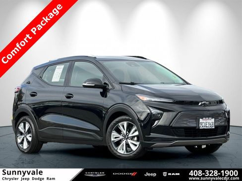 Used 2022 Chevrolet Bolt EUV LT w/ Convenience Package image 1