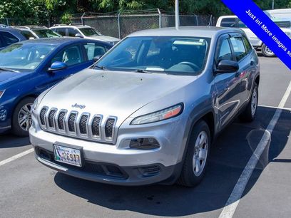 Used 2016 Jeep Cherokee Sport
