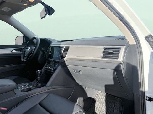 Used 2019 Volkswagen Atlas SE image 52