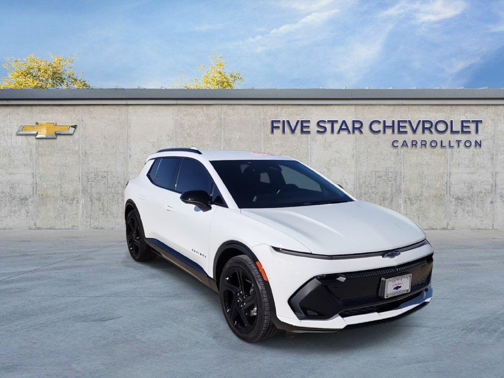 Used 2024 Chevrolet Equinox EV RS FWD image 2