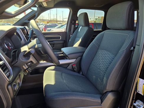 New 2026 RAM 2500 Big Horn AWD/4WD image 14