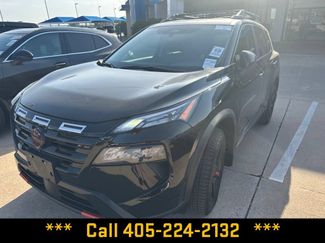 Used 2025 Nissan Rogue SV AWD/4WD video 1