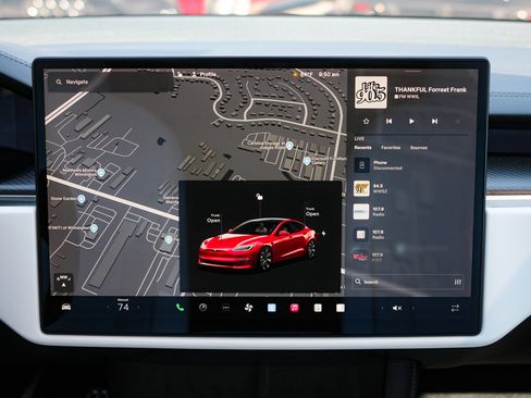 Used 2021 Tesla Model S Plaid image 29