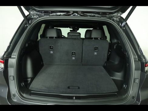 New 2026 Jeep Grand Cherokee Altitude AWD/4WD image 11