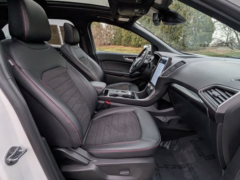 Used 2024 Ford Edge ST-Line image 12