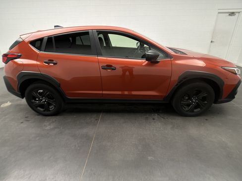 Used 2024 Subaru Crosstrek 2.0i AWD/4WD image 9