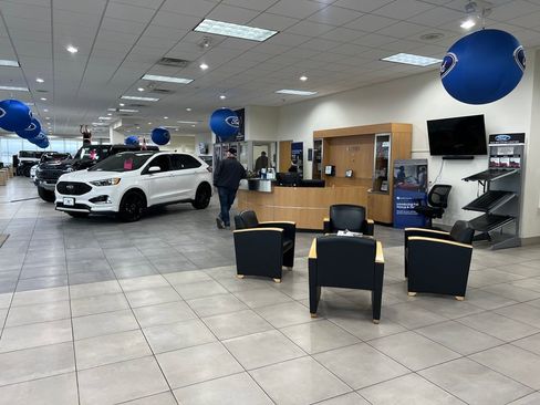 Used 2017 RAM 1500 Rebel w/ Luxury Group image 3