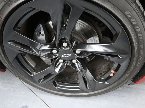 Used 2020 Chevrolet Camaro LT image 46