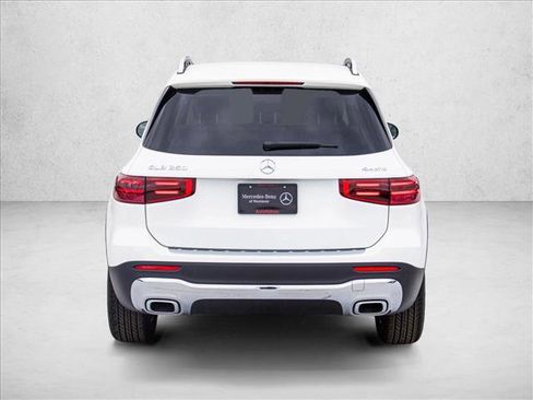 New 2026 Mercedes-Benz GLB 250 4MATIC image 6