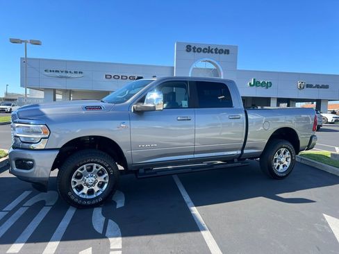 Used 2024 RAM 2500 Laramie AWD/4WD image 3