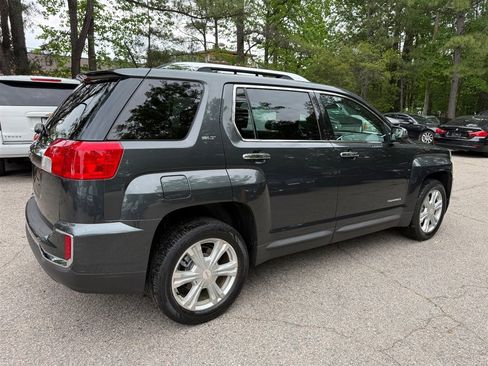 Used 2017 GMC Terrain SLT w/ Driver Alert Package I FWD image 5