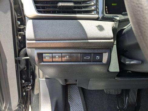 Used 2025 Toyota Camry LE FWD image 22