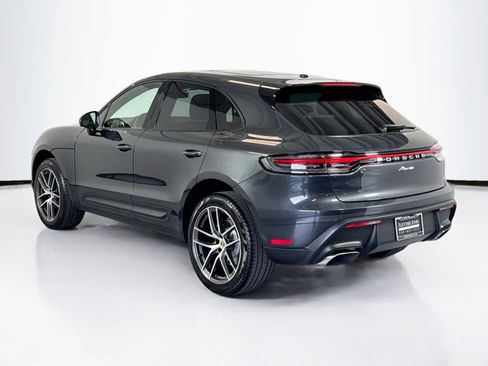 Certified 2025 Porsche Macan image 3