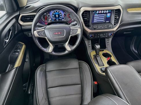 Used 2017 GMC Acadia Denali w/ Technology Package AWD/4WD image 25