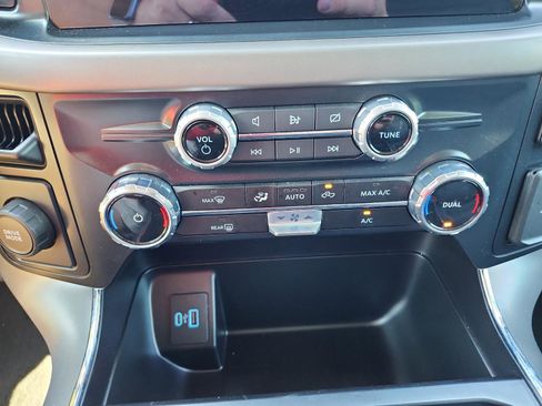 Used 2024 Ford F150 XLT w/ Mobile Office Package image 17