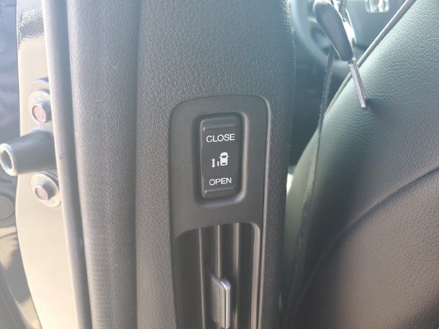Certified 2025 Honda Odyssey Elite image 17
