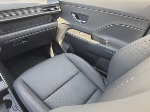 Used 2026 Hyundai Kona SEL Premium FWD image 18
