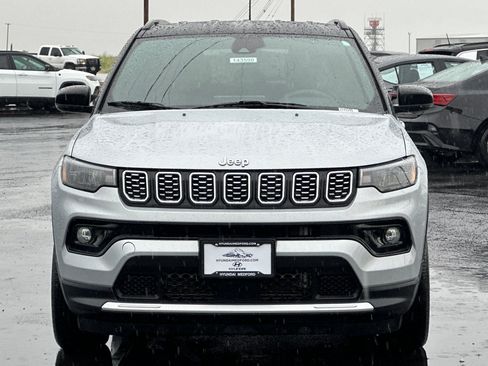 Used 2025 Jeep Compass Limited AWD/4WD image 10